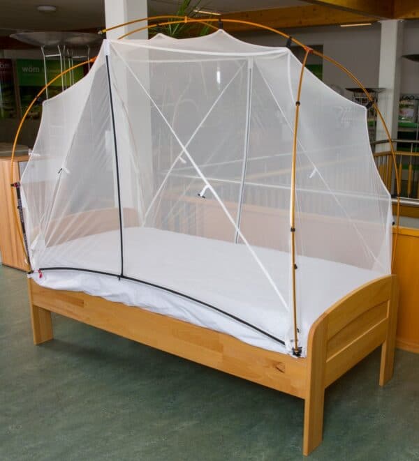 Das Zelt MOSQUITO-SAFE ist ein Müchenschutz Zelt für den Innenraum. Er ist anpassbar an ein Einzelbett.
